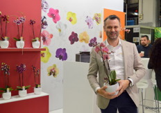 Addie Groen van Phalaenova, dat zich als vanouds onderscheidt met steeds weer nieuwe soortjes.